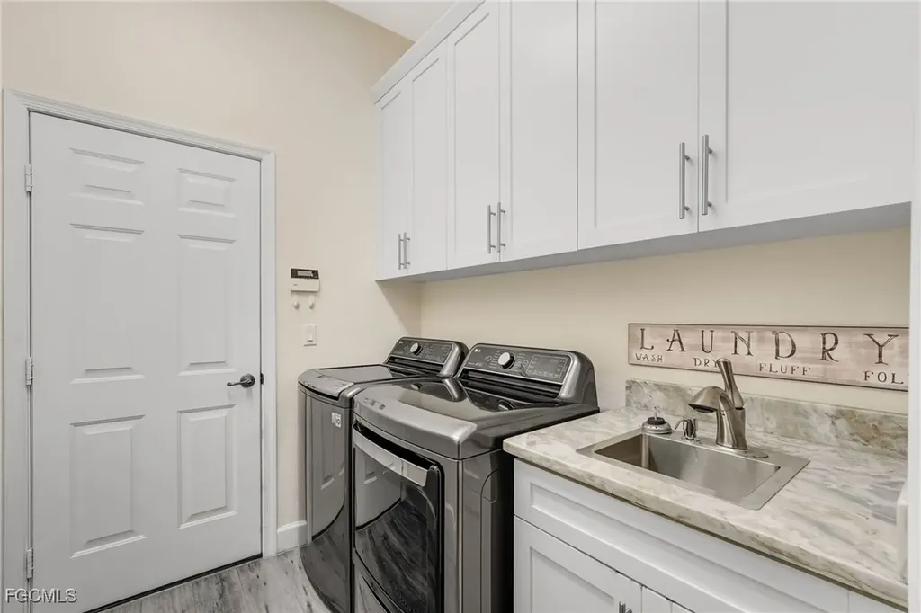 3801 Lakeview Isle Court Fort Myers FL 33905