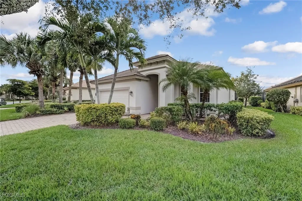 3801 Lakeview Isle Court Fort Myers FL 33905