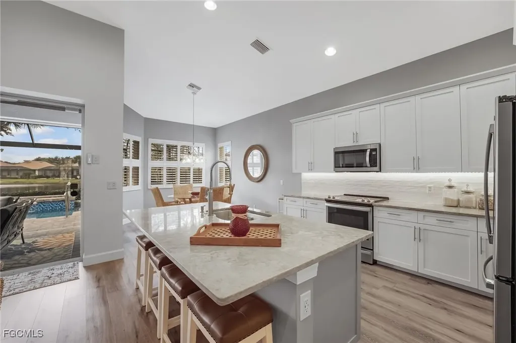 3801 Lakeview Isle Court Fort Myers FL 33905