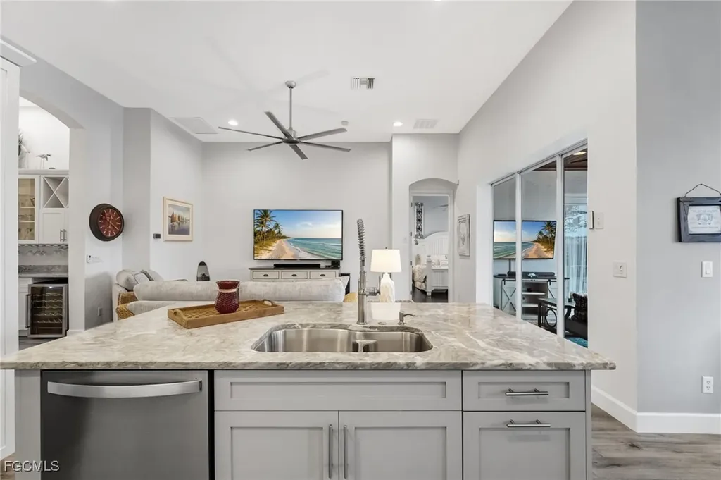 3801 Lakeview Isle Court Fort Myers FL 33905