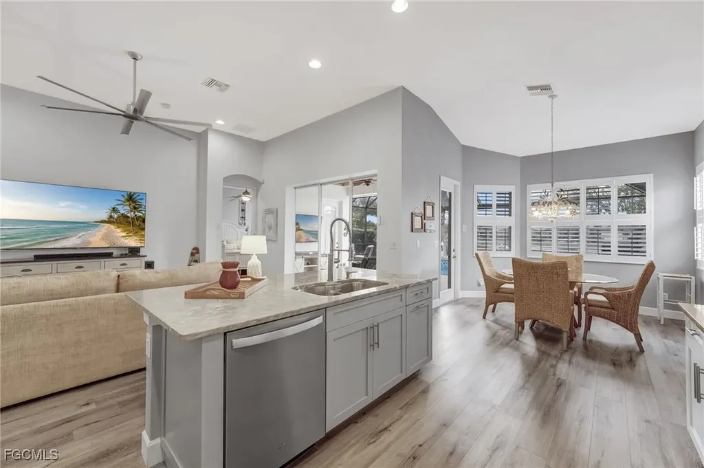 3801 Lakeview Isle Court Fort Myers FL 33905