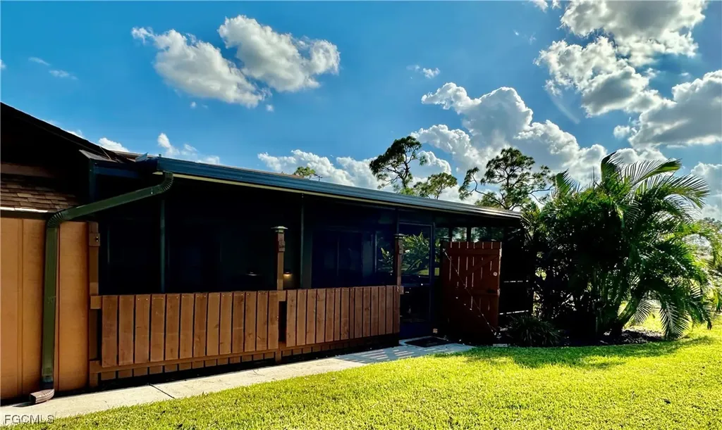 15427 Crystal Lake Drive North Fort Myers FL 33917