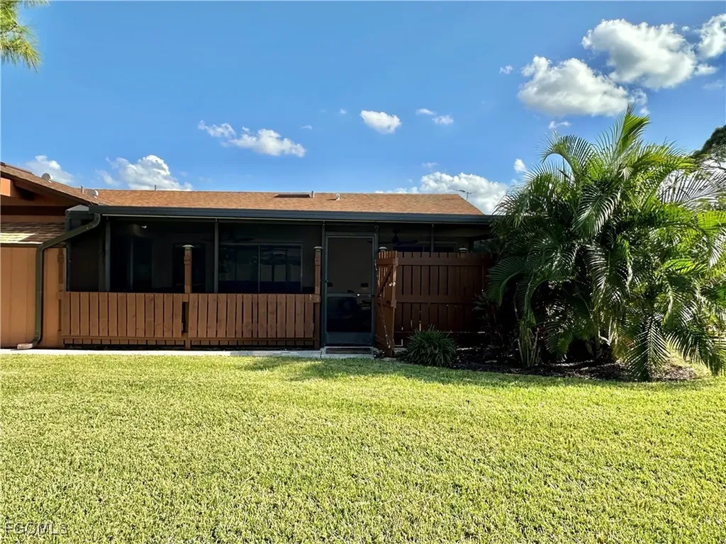 15427 Crystal Lake Drive North Fort Myers FL 33917