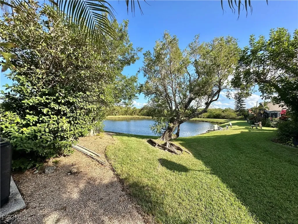 15427 Crystal Lake Drive North Fort Myers FL 33917