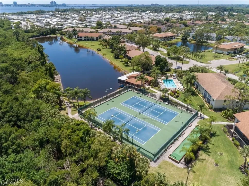15427 Crystal Lake Drive North Fort Myers FL 33917