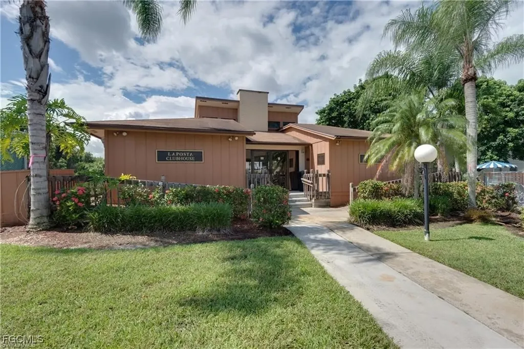 15427 Crystal Lake Drive North Fort Myers FL 33917