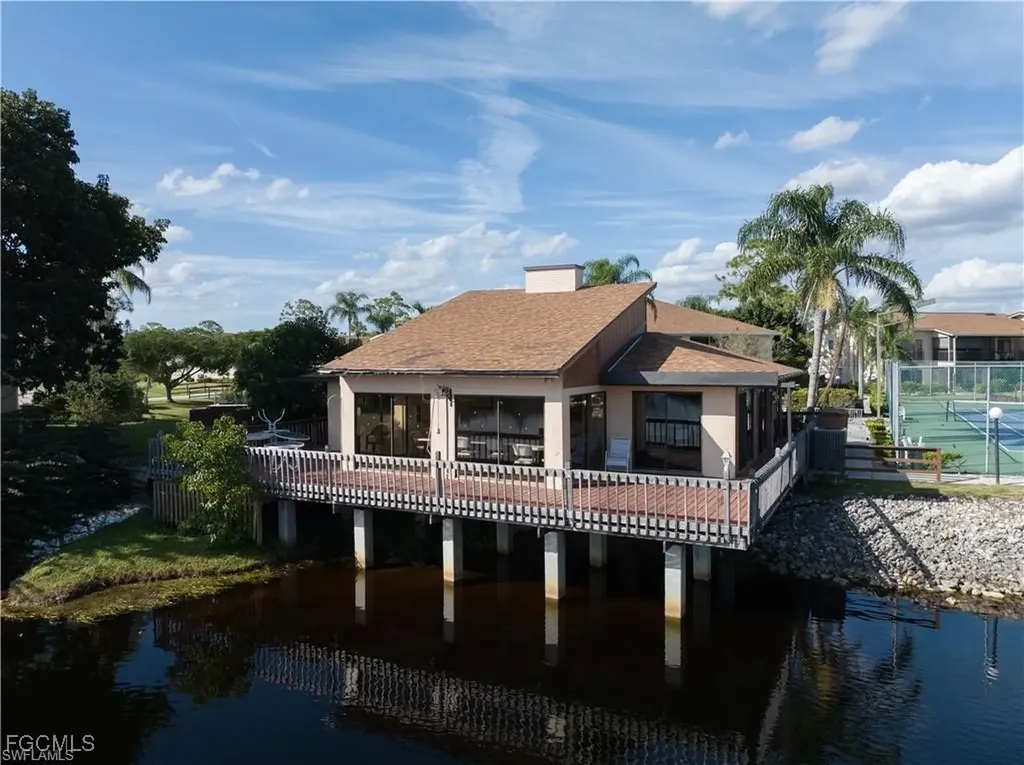 15427 Crystal Lake Drive North Fort Myers FL 33917