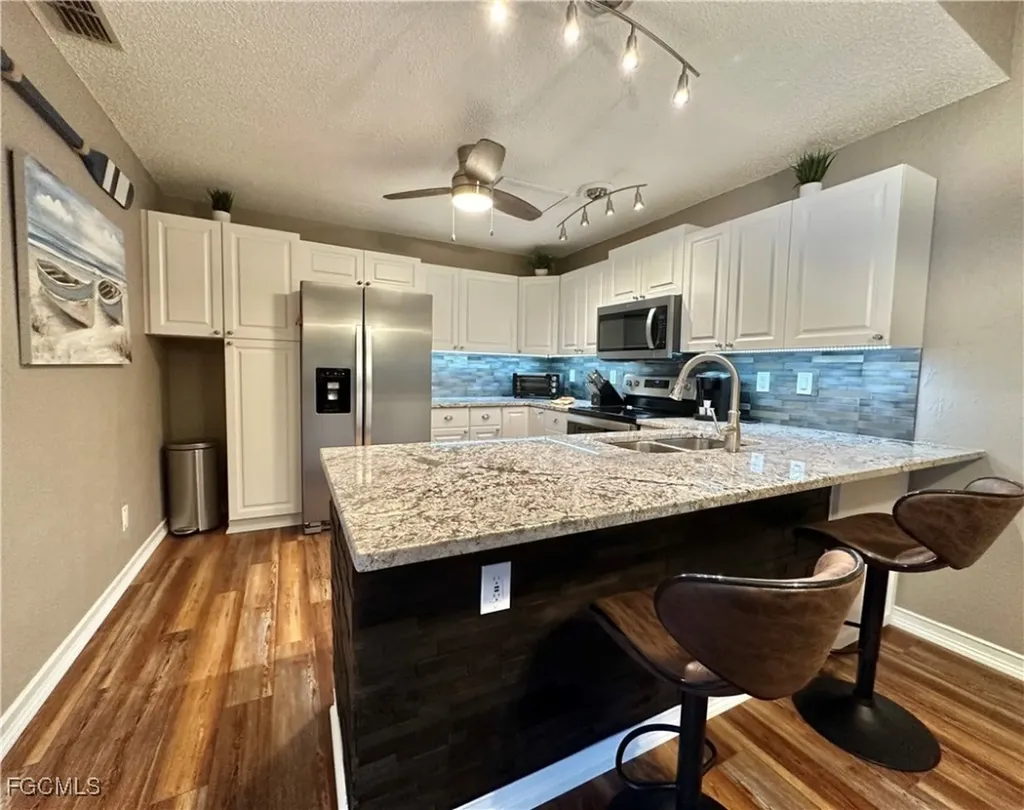 15427 Crystal Lake Drive North Fort Myers FL 33917