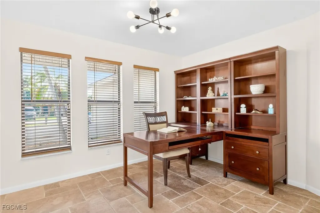 1221 SW 51st Terrace Cape Coral FL 33914