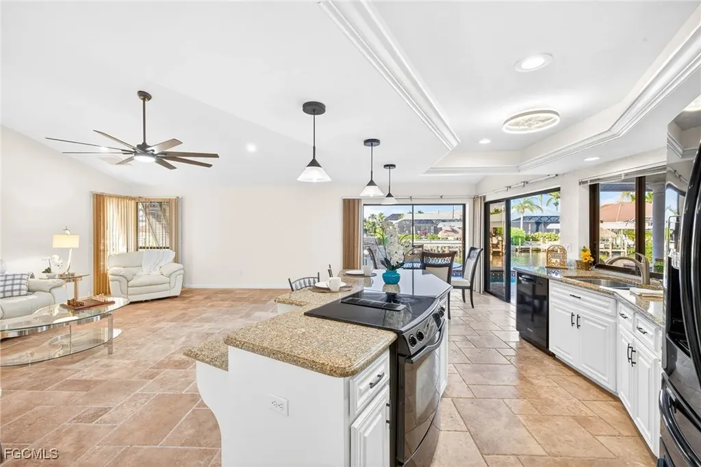 1221 SW 51st Terrace Cape Coral FL 33914