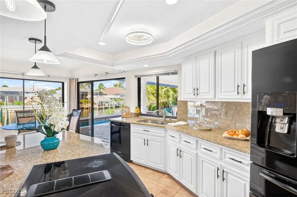 1221 SW 51st Terrace Cape Coral FL 33914