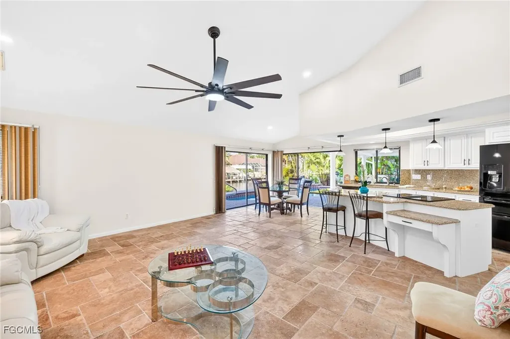 1221 SW 51st Terrace Cape Coral FL 33914