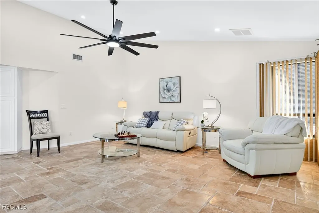 1221 SW 51st Terrace Cape Coral FL 33914