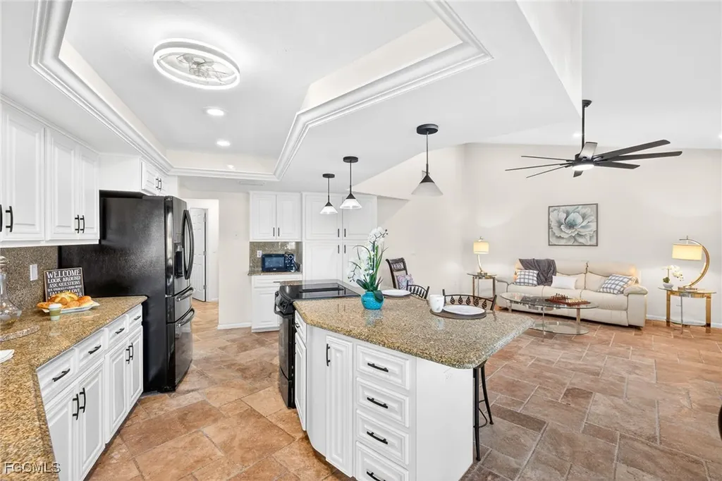 1221 SW 51st Terrace Cape Coral FL 33914