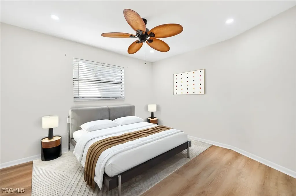 1221 SW 51st Terrace Cape Coral FL 33914