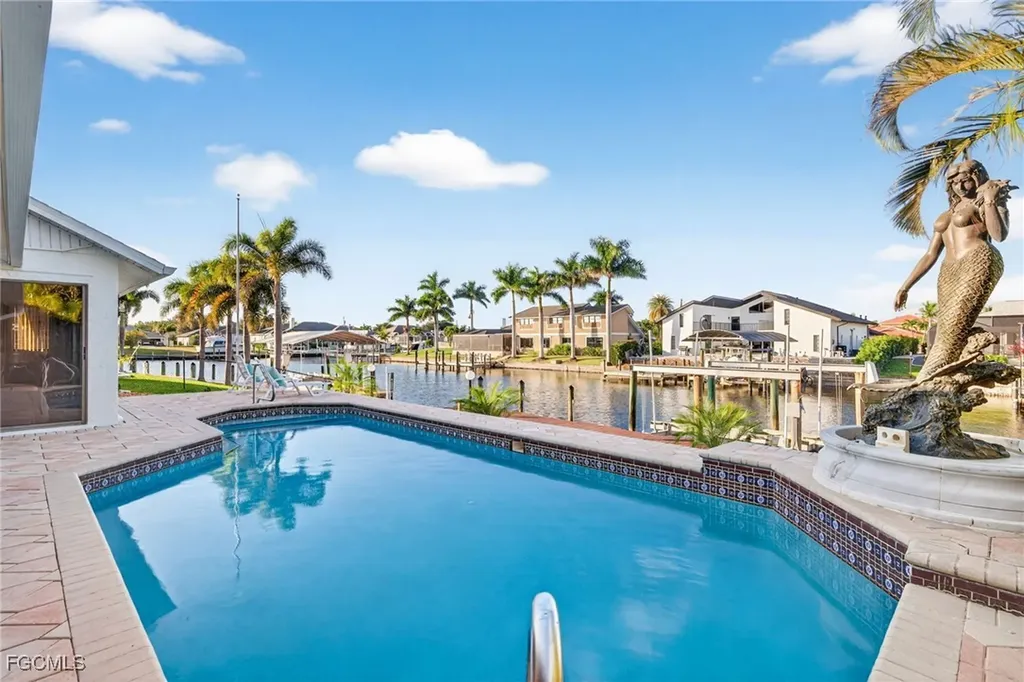 1221 SW 51st Terrace Cape Coral FL 33914