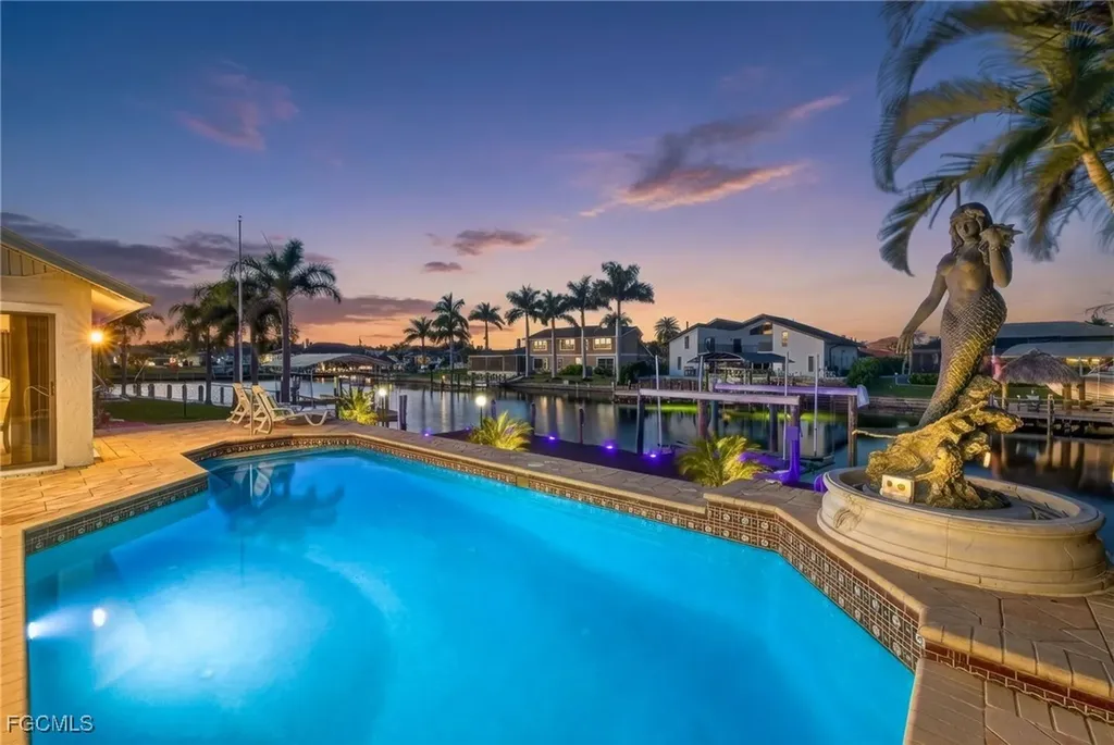 1221 SW 51st Terrace Cape Coral FL 33914