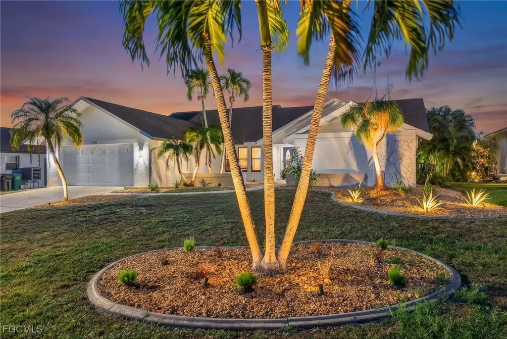 1221 SW 51st Terrace Cape Coral FL 33914