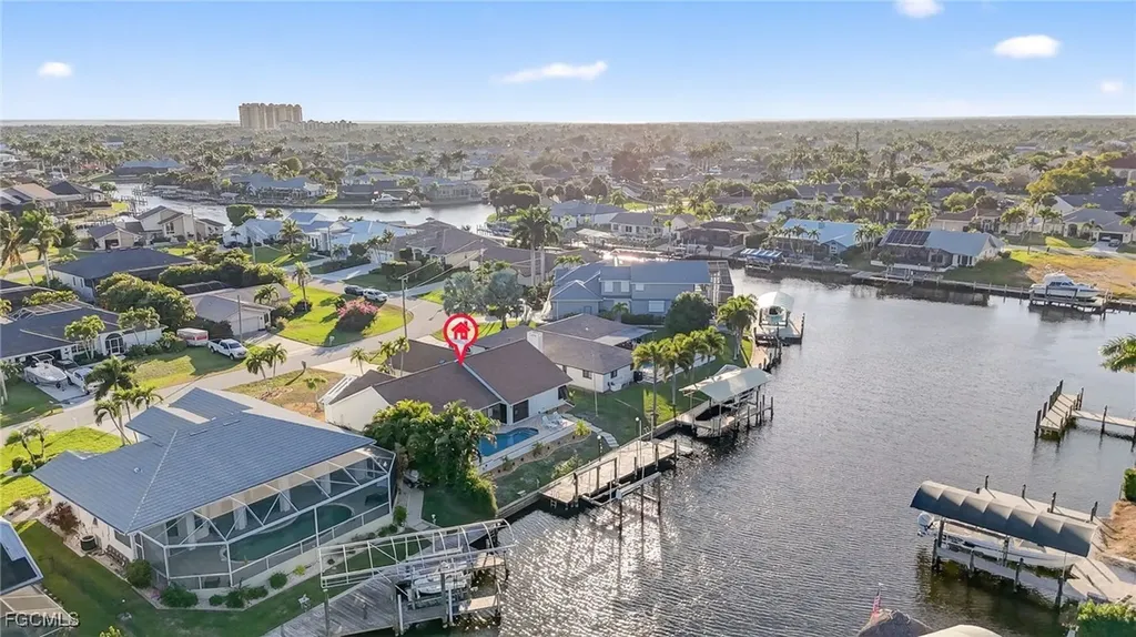 1221 SW 51st Terrace Cape Coral FL 33914