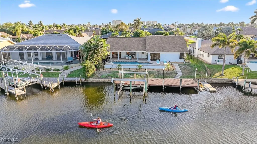 1221 SW 51st Terrace Cape Coral FL 33914