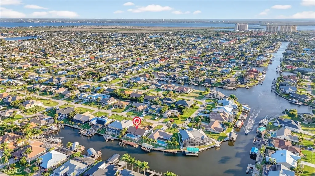 1221 SW 51st Terrace Cape Coral FL 33914