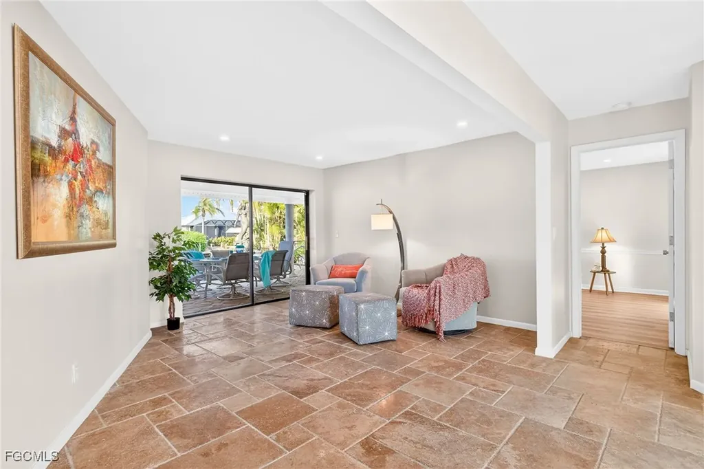 1221 SW 51st Terrace Cape Coral FL 33914