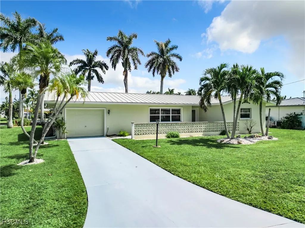 5249 Sunset Court Cape Coral FL 33904