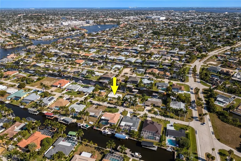 5249 Sunset Court Cape Coral FL 33904
