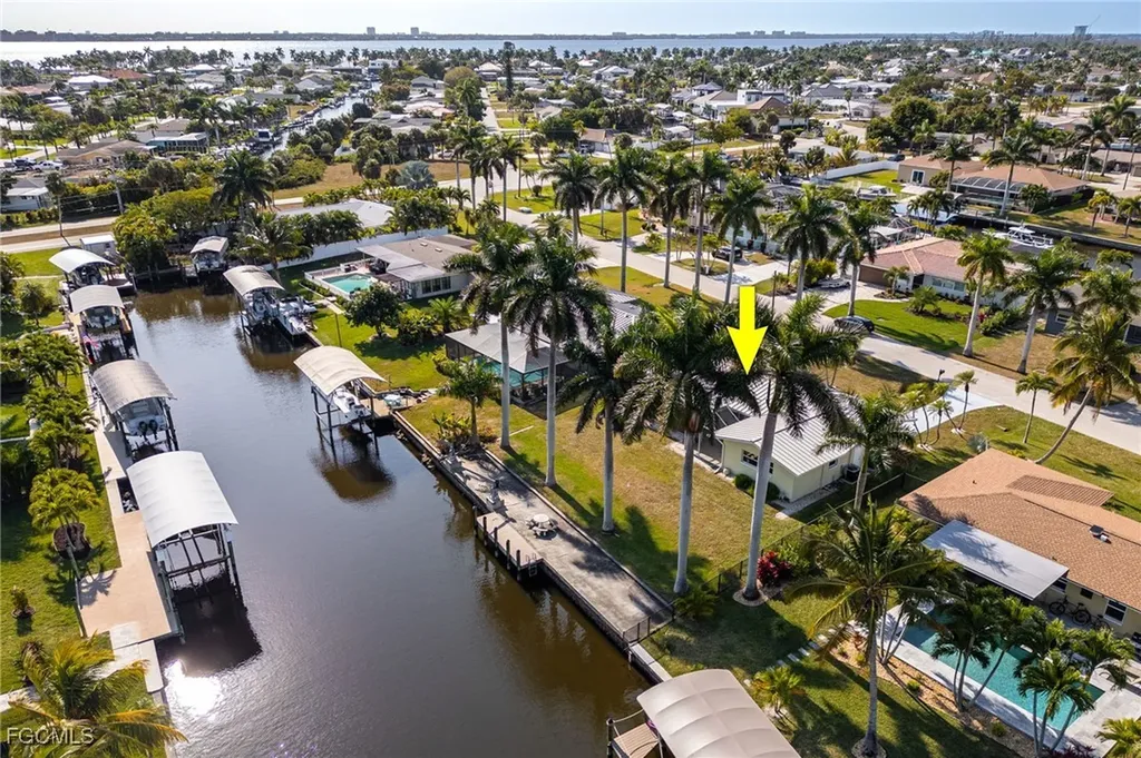 5249 Sunset Court Cape Coral FL 33904
