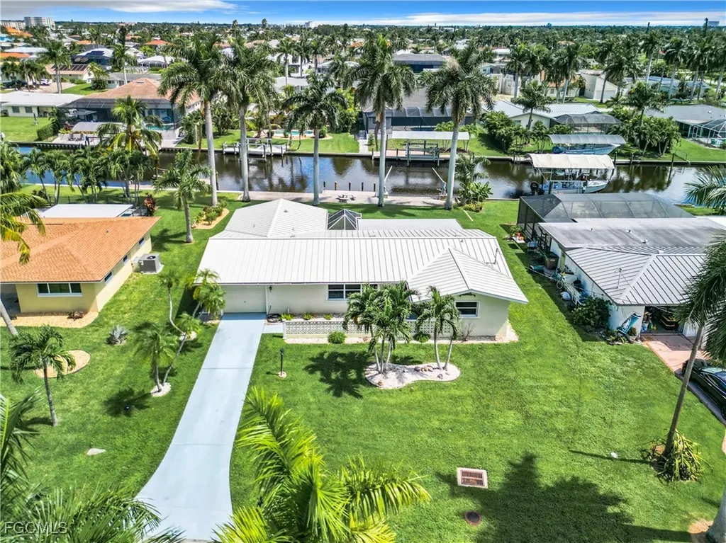5249 Sunset Court Cape Coral FL 33904