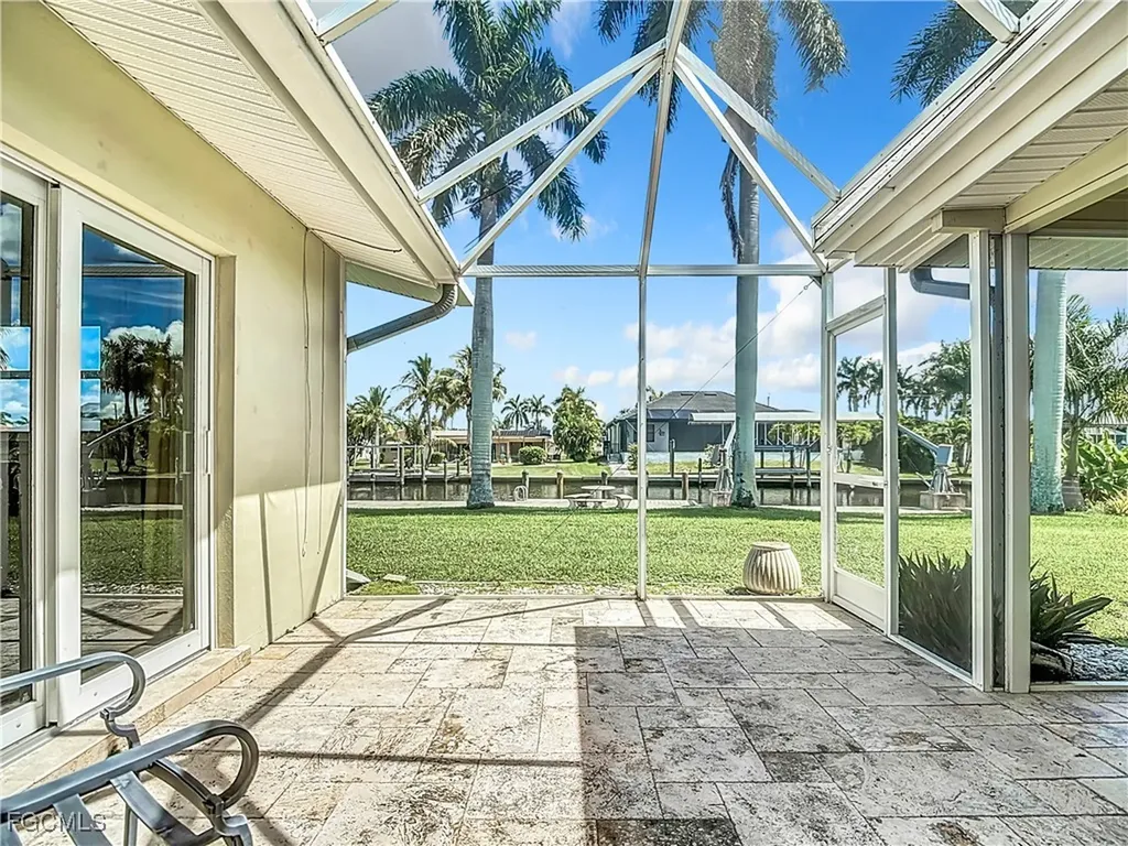 5249 Sunset Court Cape Coral FL 33904