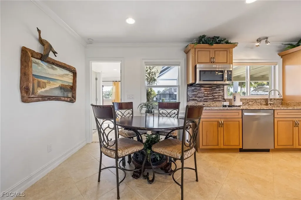 5249 Sunset Court Cape Coral FL 33904