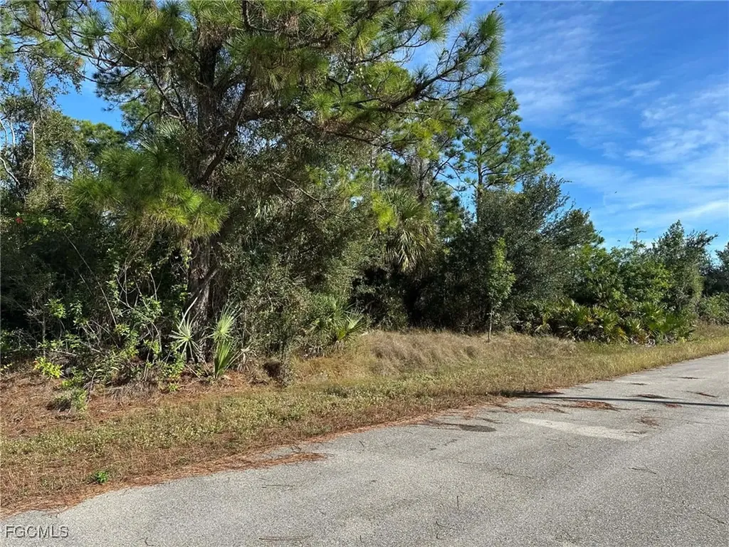 3416 39th Street SW Lehigh Acres FL 33976