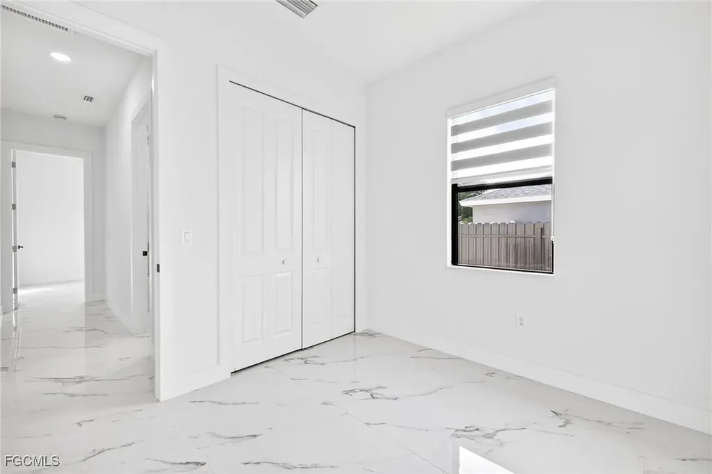 27 SW 8th Place Cape Coral FL 33991