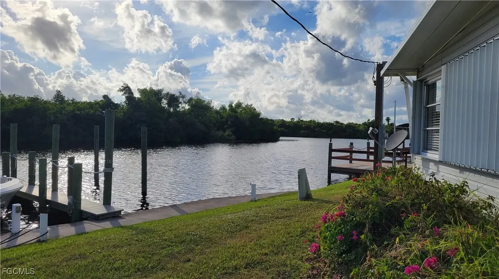 44A Channel Lane Fort Myers FL 33905