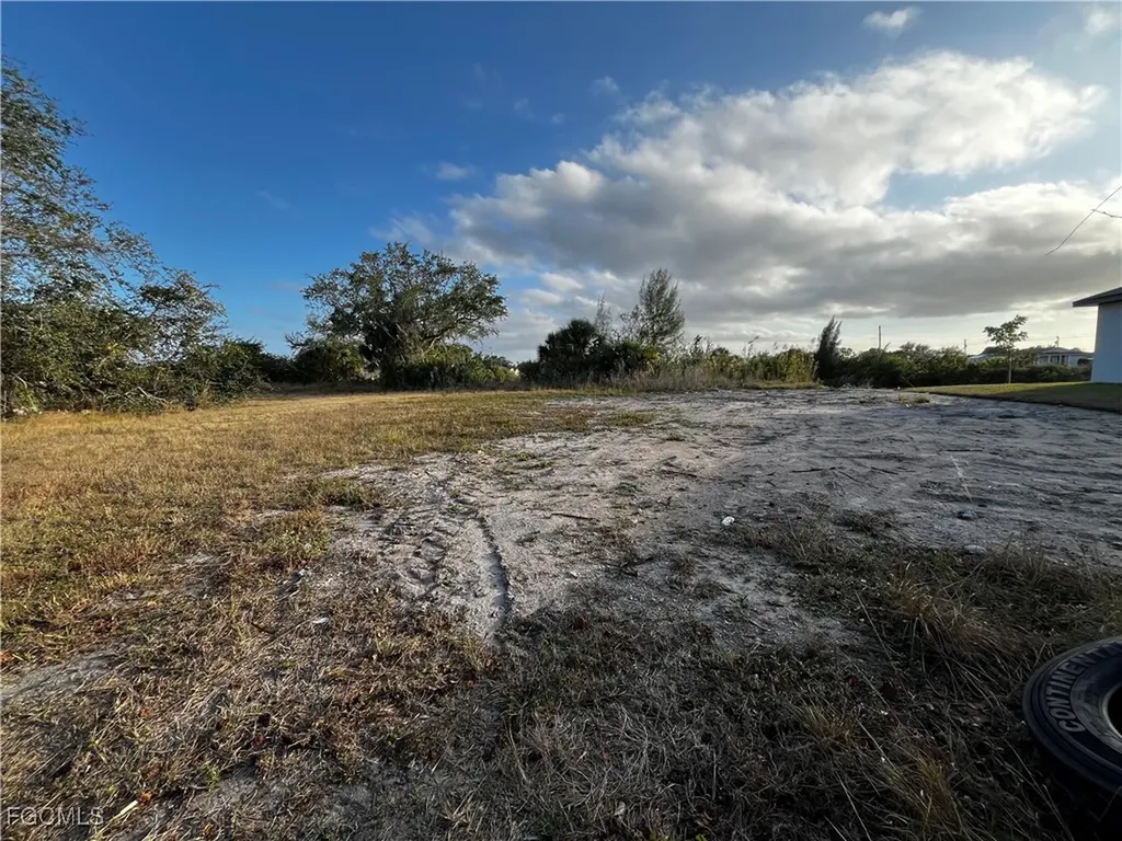 1630 NE 37th Street Cape Coral FL 33909
