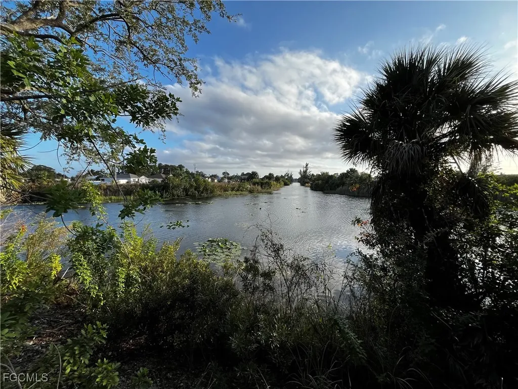 1630 NE 37th Street Cape Coral FL 33909