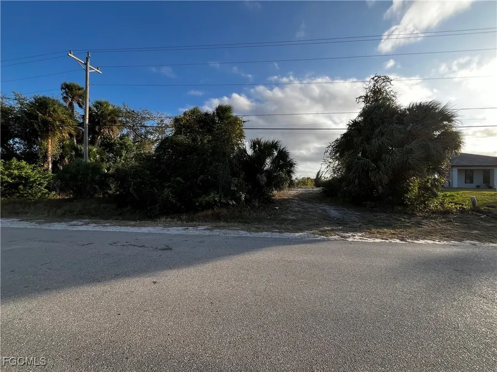 1630 NE 37th Street Cape Coral FL 33909