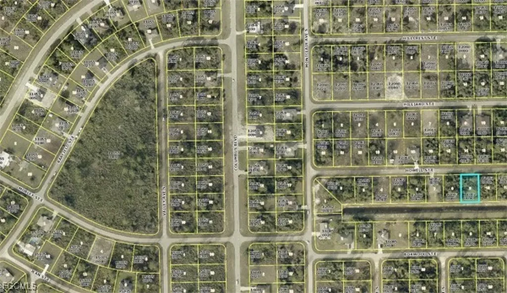 1226 Howell Street E Lehigh Acres FL 33974