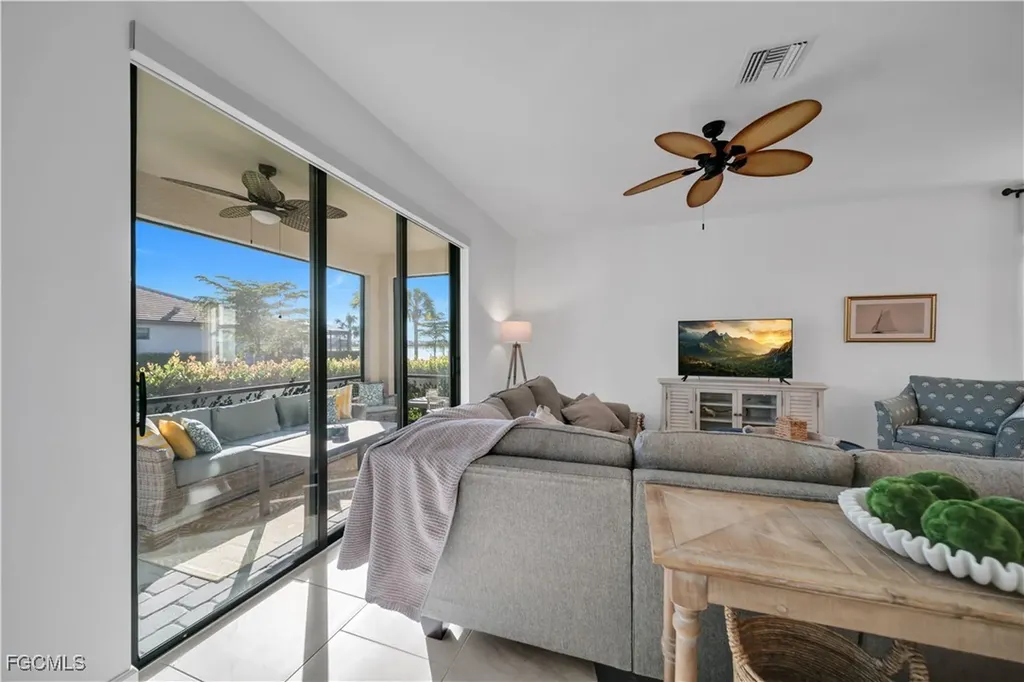 20023 Hartford Estero FL 33928