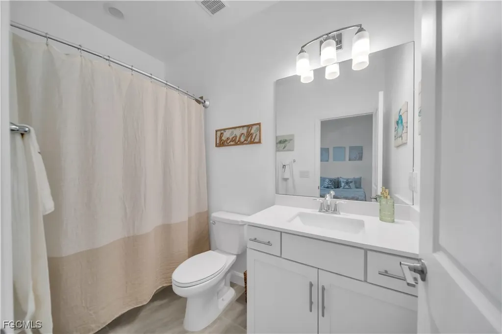 20023 Hartford Estero FL 33928