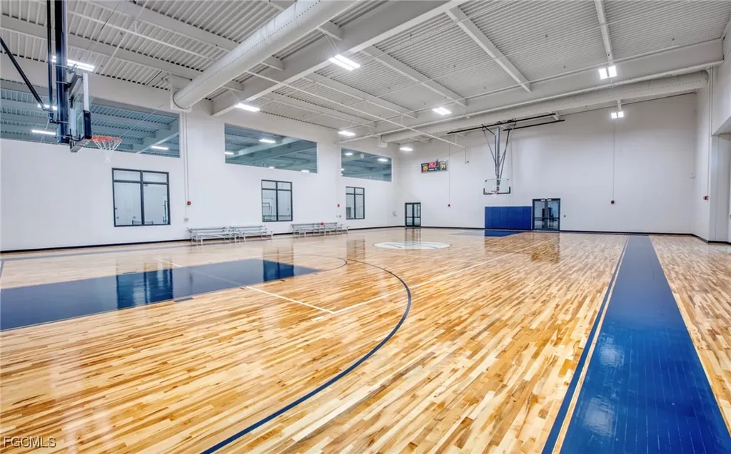 20023 Hartford Estero FL 33928