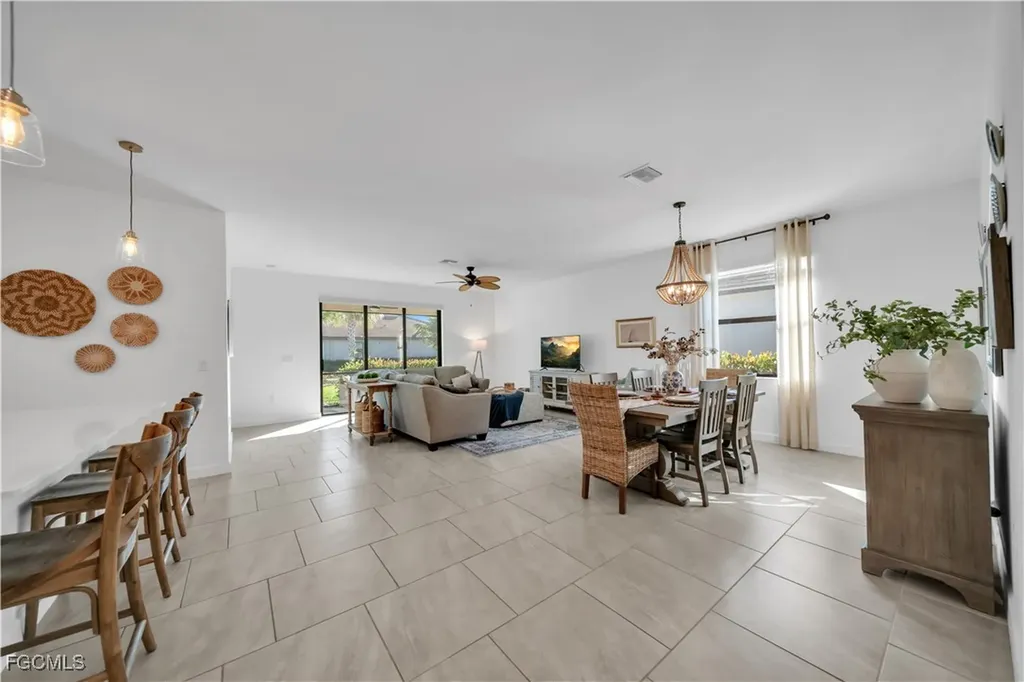 20023 Hartford Estero FL 33928