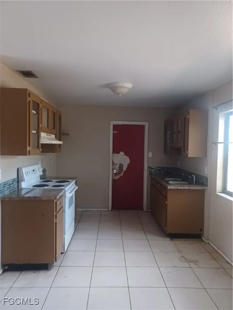 4033 W Palomar Circle Labelle FL 33935