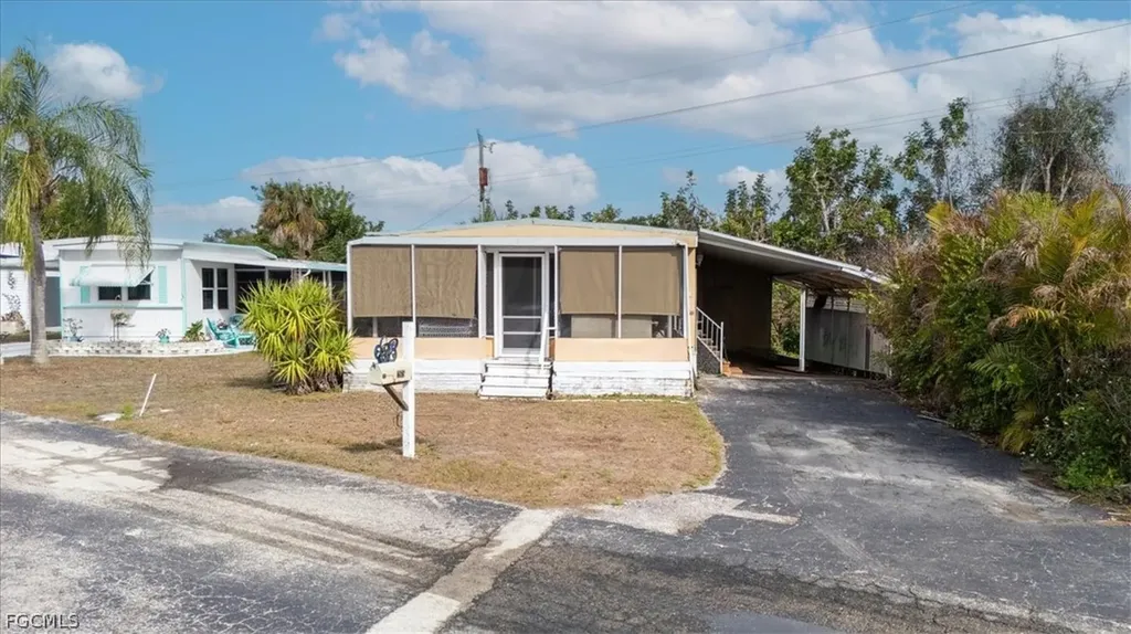265 Fireball Lane North Fort Myers FL 33917