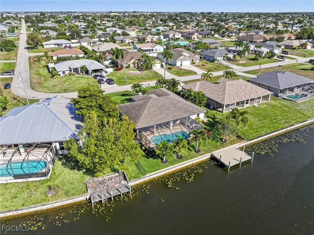 1426 SW 12th Terrace Cape Coral FL 33991