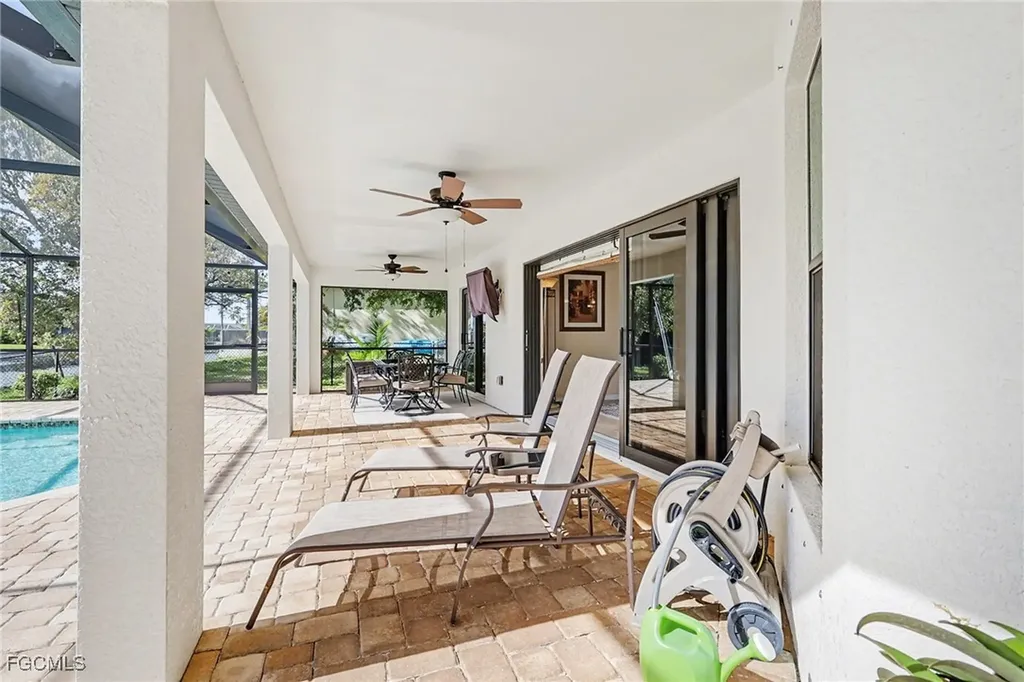 1426 SW 12th Terrace Cape Coral FL 33991