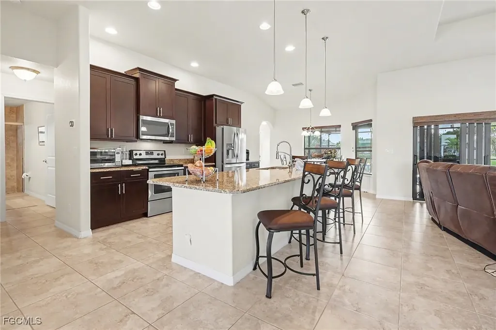 1426 SW 12th Terrace Cape Coral FL 33991