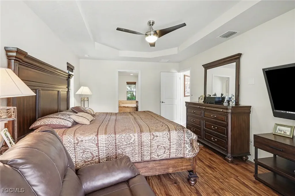 1426 SW 12th Terrace Cape Coral FL 33991