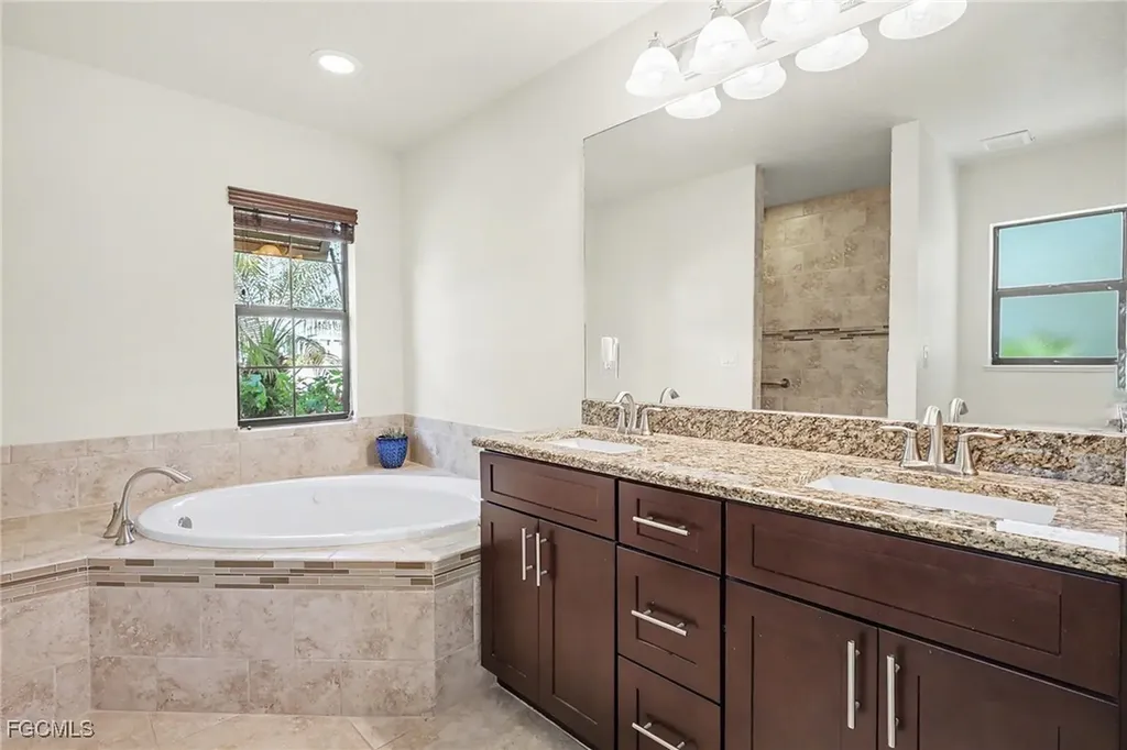 1426 SW 12th Terrace Cape Coral FL 33991